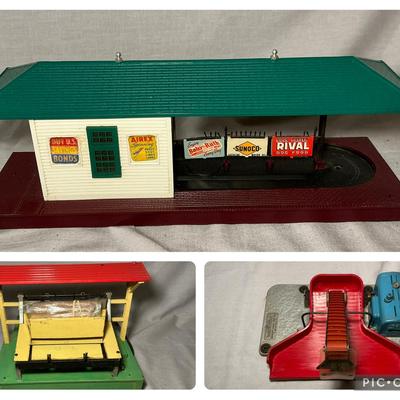 3 Lionel Model Train Buildings - Coal Loader, Lumber Shed, Automatic Freight Statiom