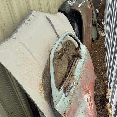 #4504 • 4 Hoods and 1 Door
