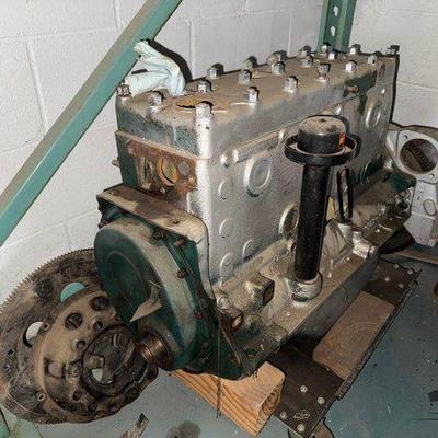 #2082 • Chrysler Inline 4 Engine
