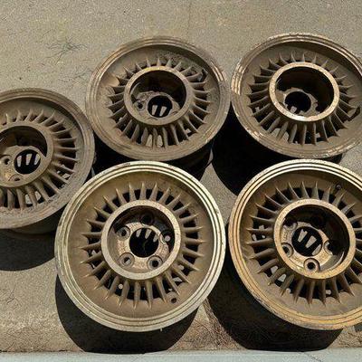 #5008 • (5) 1950s Cadillac Original Kelsey Hayes Alcoa Sabre Wheels
