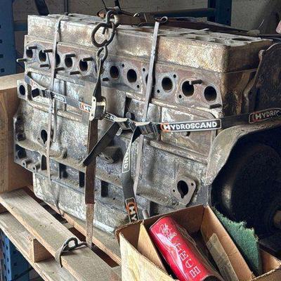 #1006 • 6 Cylinder FlatHead Motor
