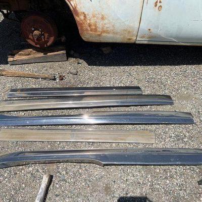 #664 • 5 Chrome Trim Pieces
