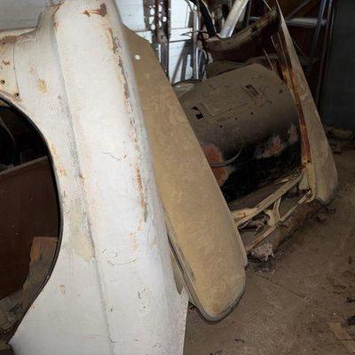 #2908 • 1 Fender, Imperial Front Clip, 1 Trunk Lid
