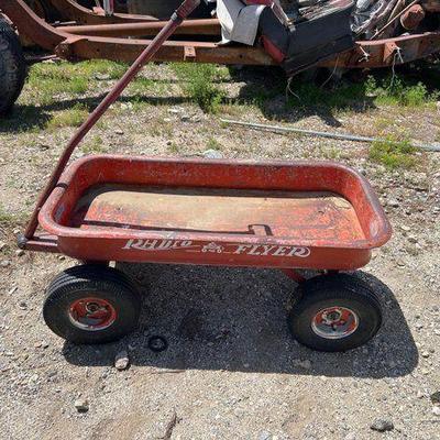 #722 • Radio Flyer Metal Wagon

