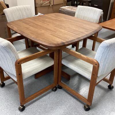 Square Kitchen Table With Four Chairs