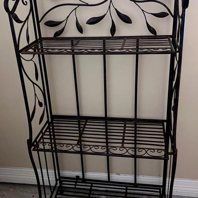 Small Metal Folding Baker’s Rack
