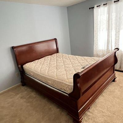 Elegant Queen Sleigh Bed with Beautyrest Mattress