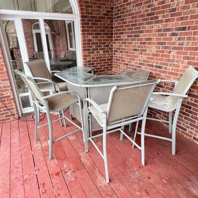  Outdoor Bar Set with 4 Chairs Plus Stool