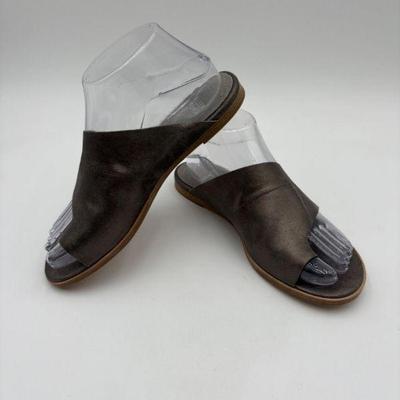 Grey Leather Slide Sandals - Eileen Fisher - Appear New