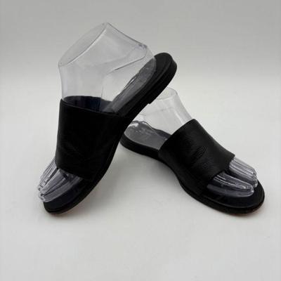 Black Leather Sandals - Eileen Fisher