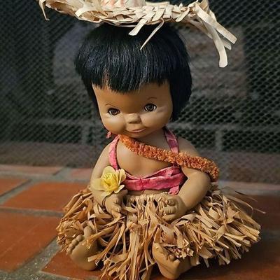 Vintage Hawaiian Pixie Hula Doll