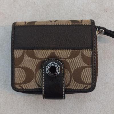 Coach Leather/Logo Bi-Fold ID Wallet Change Purse - Brown