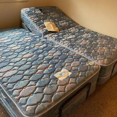 Mechanical twin beds