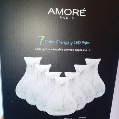 Amore Paris 7 LED light humidifier