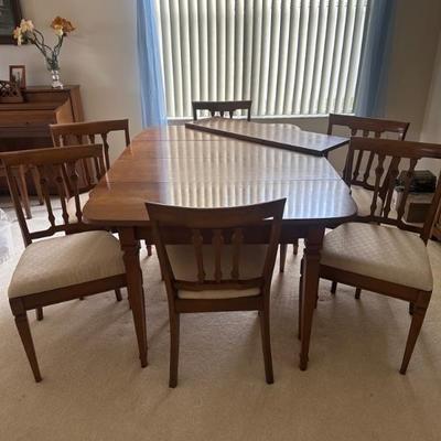 Dining Table with 6 chairs