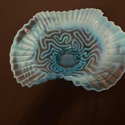 Opalescent scalloped bowl
