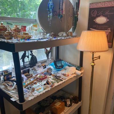 Lots of jewelry