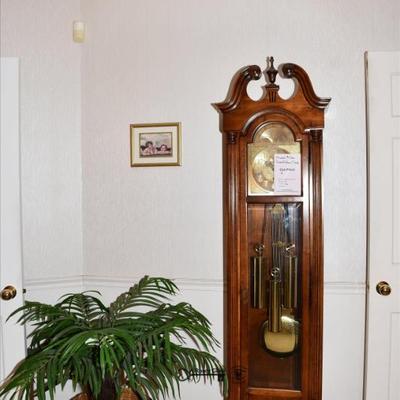Sale Photo Thumbnail #27: 025 hallway