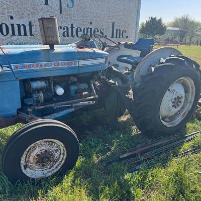 Sale Photo Thumbnail #1: Ford 3000 tractor 