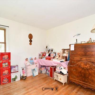 281 bedroom a
