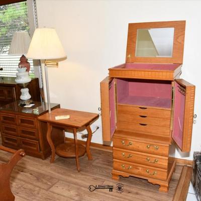 032 family room