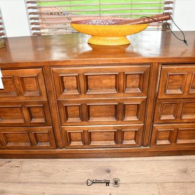045 family room
