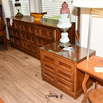036 family room