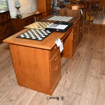 080 family room