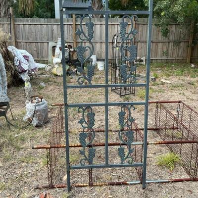 Grape Vine Motif Garden Trellis