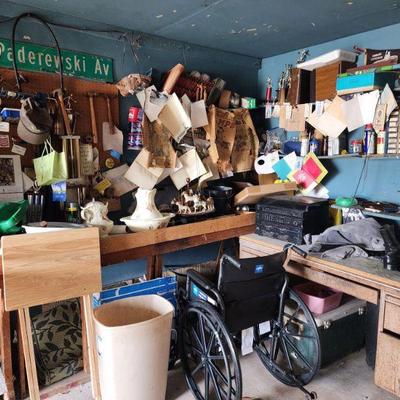 Estate sale photo