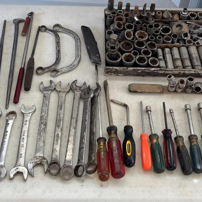 Get Ready to Build & Repair w/ a Diverse Collection of Tools! 