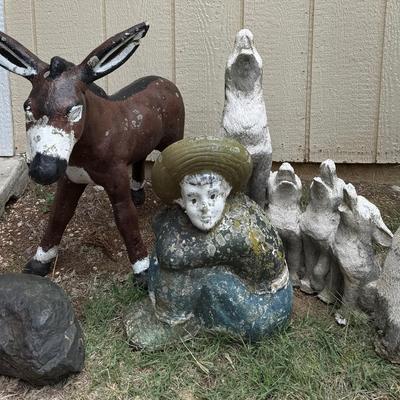 Delightful Collection of Yard Art - Whimsical Accents for Your Garden!