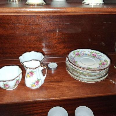 TEA CUPS SAUCERS
