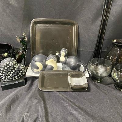 Sakura Warren Kimble Sugar And Creamer, Green And Orange Glass Cat And Other Decor
