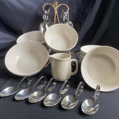 Gibson Houseware Bowls And Creamer With 12 Stainless Steel Appetizer Spoons