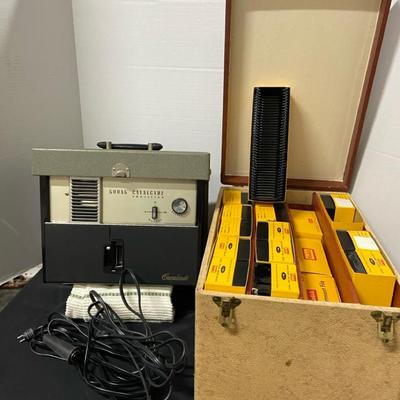 Vintage Kodak Cavalcade Slide Projector & Case Of Slide Holders