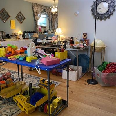 Estate sale photo