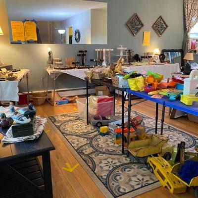 Estate sale photo
