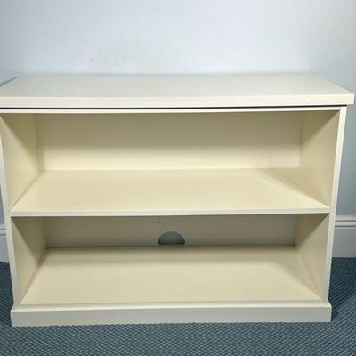 WOOD BOOKSHELF | White painted wood bookshelf Dimensions: h. 29.5 x w. 41 x d. 17 in