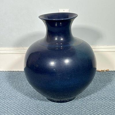 LARGE BLUE GLAZED VASE | Large blue glazed ceramic vase - h. 18 x dia. 15 in