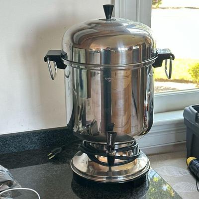 ELECTRIC PERCOLATOR | Electric coffee percolator Dimensions: h. 20 x dia. 10 in.