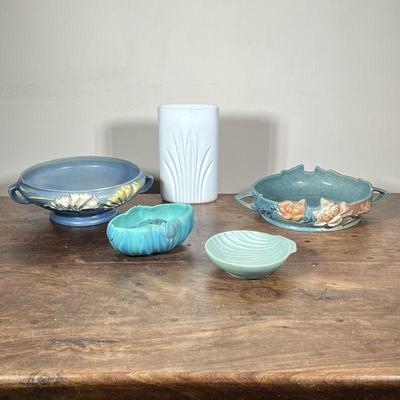 (6pc) ROSEVILLE USA & OTHER MIXED CERAMICS | Including: 2 Roseville USA glazed bowls with handles, 2 signed ceramic pieces, Rosenthal...
