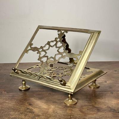 PIERCED BRASS LECTERN | Vintage brass adjustable book stand raised on feet - h. 10 x w. 13.5 x d. 11.5 in
