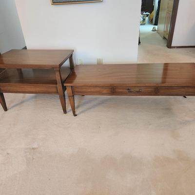 Columbia Manufacturing Company side and coffee tables