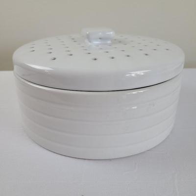 Crate& Barrell tortilla/pancake warmer