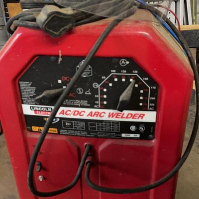 Lincoln Electric AC/DC Arc Welder With Face Shield