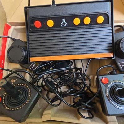 Atari Flashback 8 Deluxe Special Edition – With Paddles and 105 Built-In Games