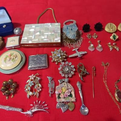 Collection Of Vintage Costume Jewelry, Makeup Compacts, Coin Purses & More