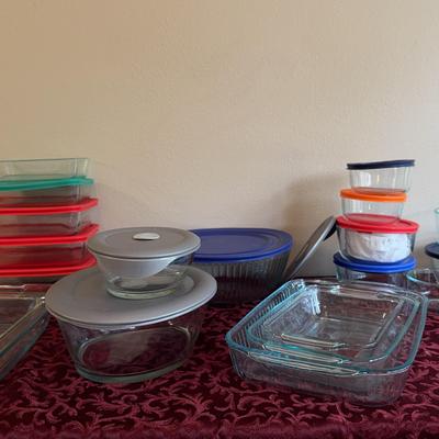 Pyrex Assortment 