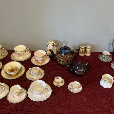 Teacups And Teapots 